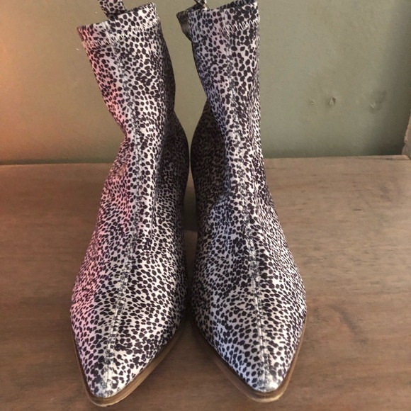 Spotted sock boots - Picture 2 of 3